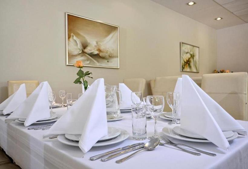 酒店 Green Park Conference Centre