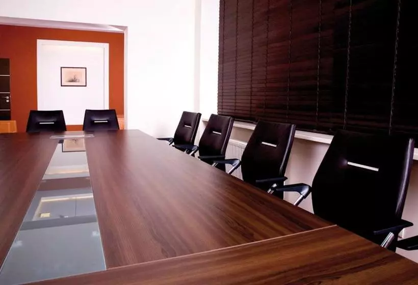 Hotelli Green Park Conference Centre