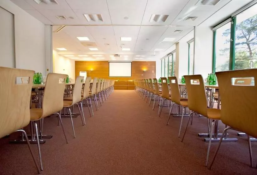 Hotelli Green Park Conference Centre