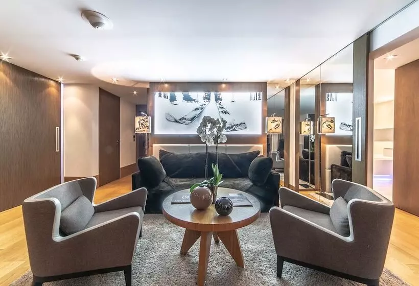ホテル Hôtel Le Strato