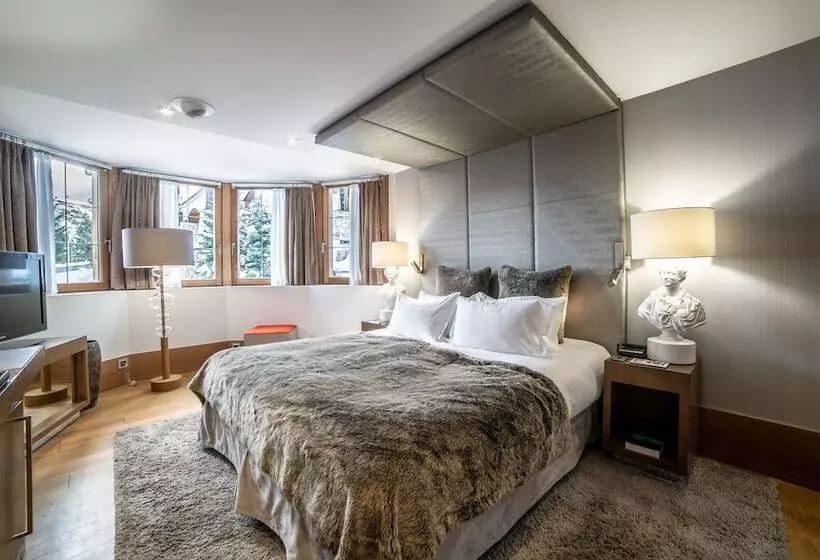 ホテル Hôtel Le Strato