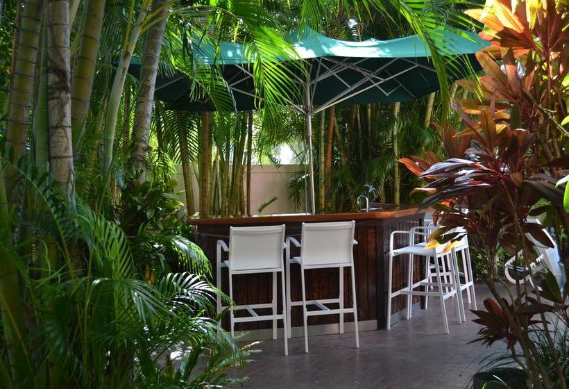 فندق Lush Royale a North Beach Village Resort - Gay Men Only