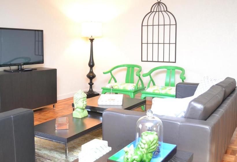 فندق Lush Royale a North Beach Village Resort - Gay Men Only