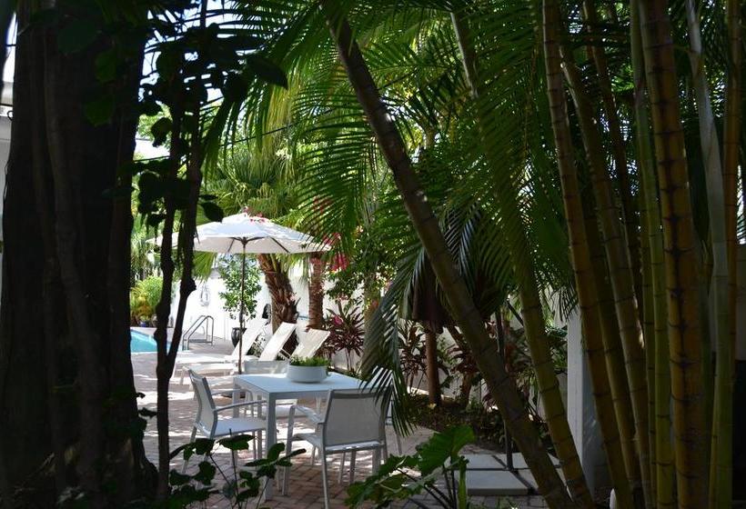 فندق Lush Royale a North Beach Village Resort - Gay Men Only