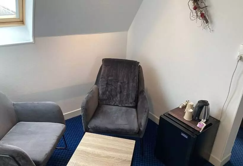 ホテル The Originals City, Hôtel Du Château, Pontivy