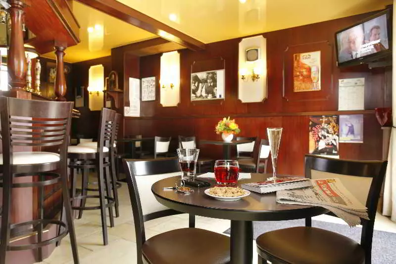 ホテル The Originals City, Hôtel Du Château, Pontivy