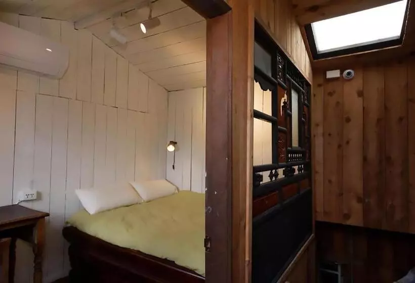 مُتل Owlstay Jiufen Wander