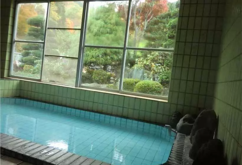 Ryokan Onsen Minshuku Sakaeya
