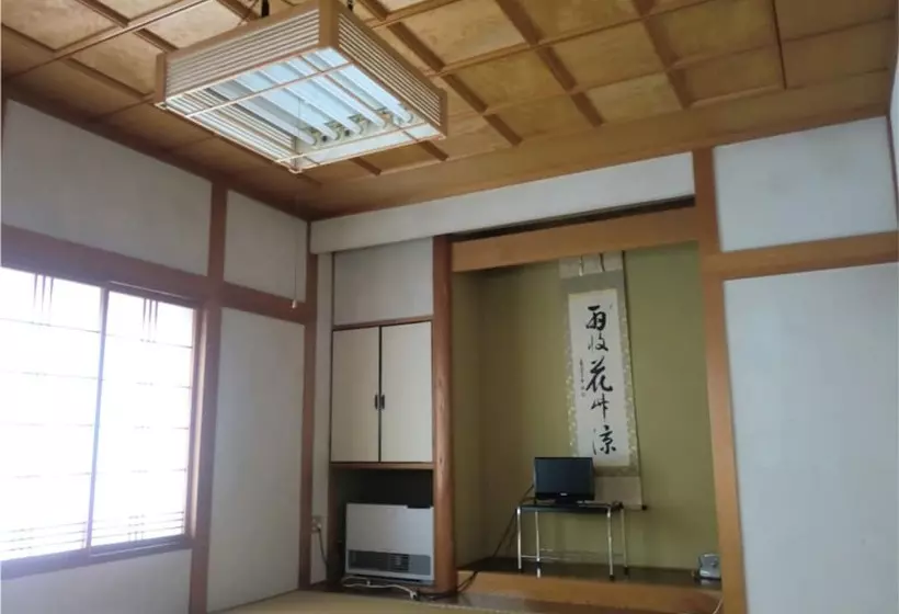 Ryokan Onsen Minshuku Sakaeya