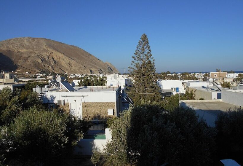 Studios Apartments Kapetanios