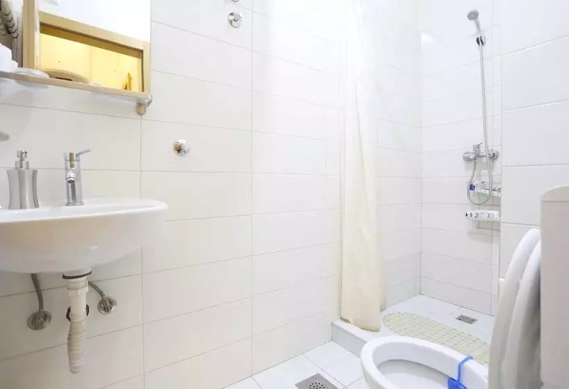 هاستل Pigeon Square Rooms