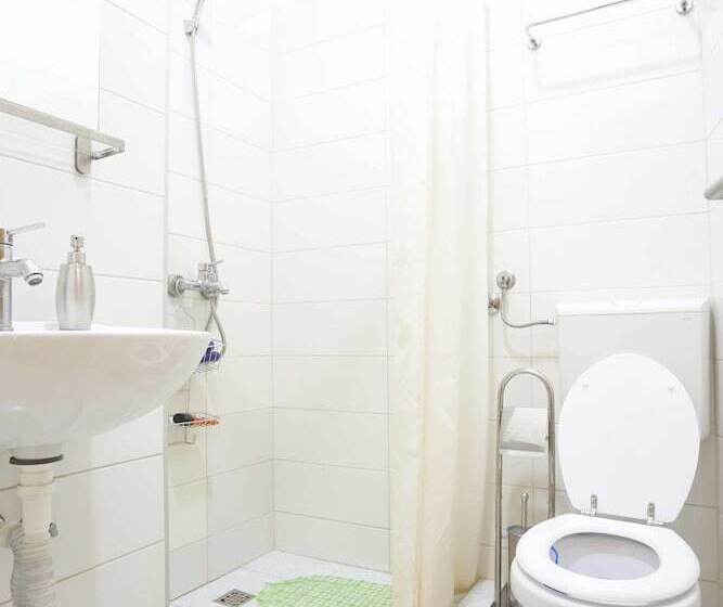 هاستل Pigeon Square Rooms