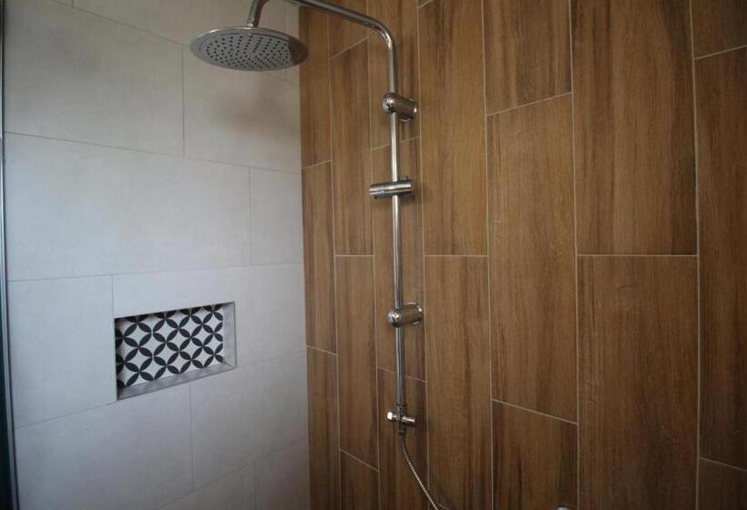 تختخواب و صبحانه Pansion Stari Grad