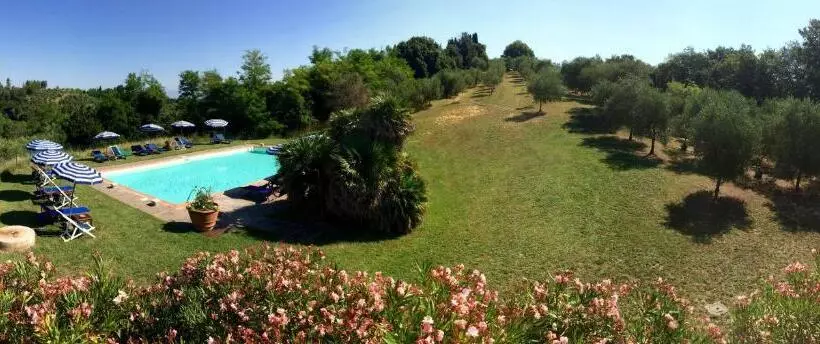 Hotelli Agriturismo La Palazzina