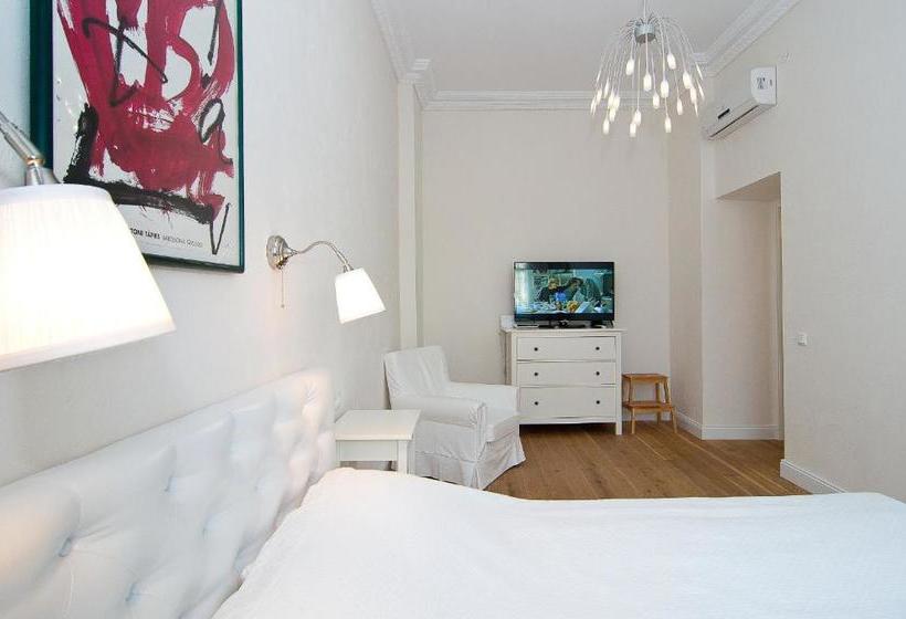 فندق Apartments Minsk