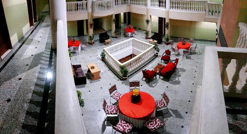 בית מלון כפרי Mangal Regency