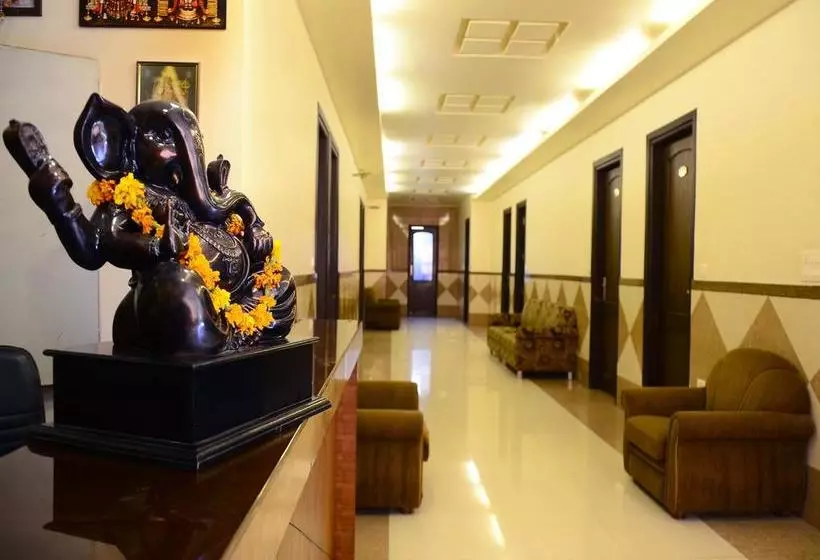 Hotel Oyo 2066 Vikaspuri