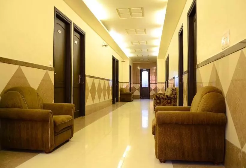 Hotel Oyo 2066 Vikaspuri