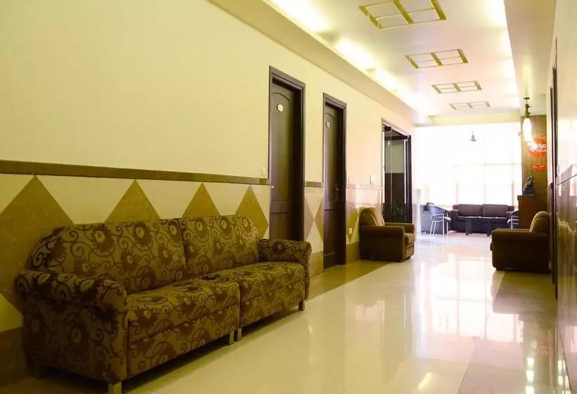 Hotel Oyo 2066 Vikaspuri