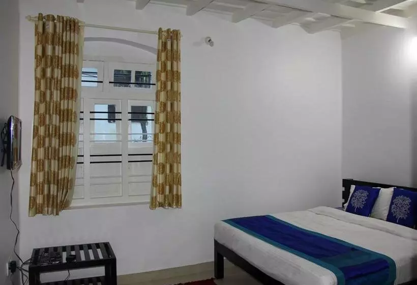 Hotelli Oyo 7170 Home Stay Vintage Villa