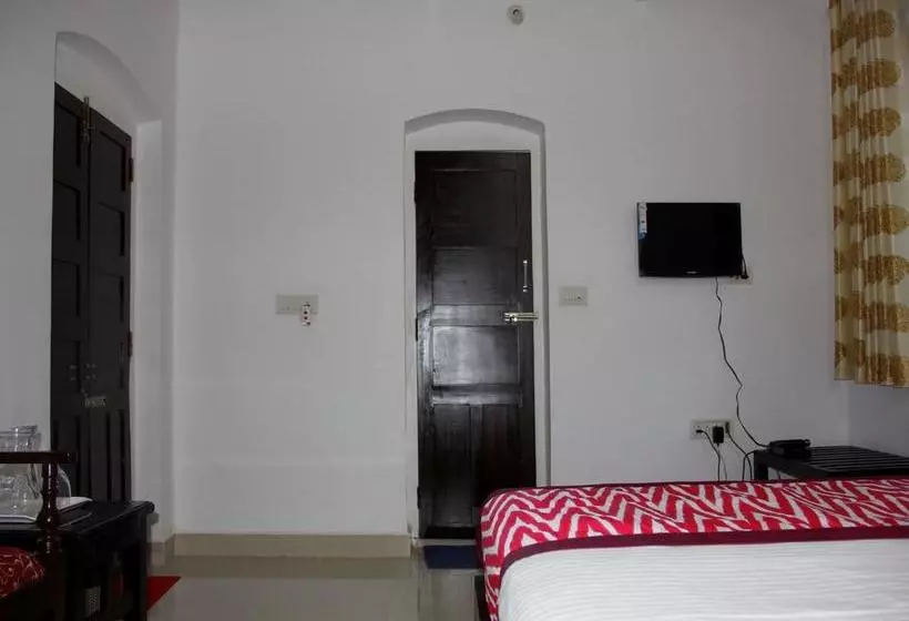 Hotelli Oyo 7170 Home Stay Vintage Villa