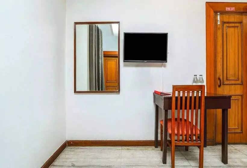 ホテル Oyo Flagship 632 Kalkaji Mandir