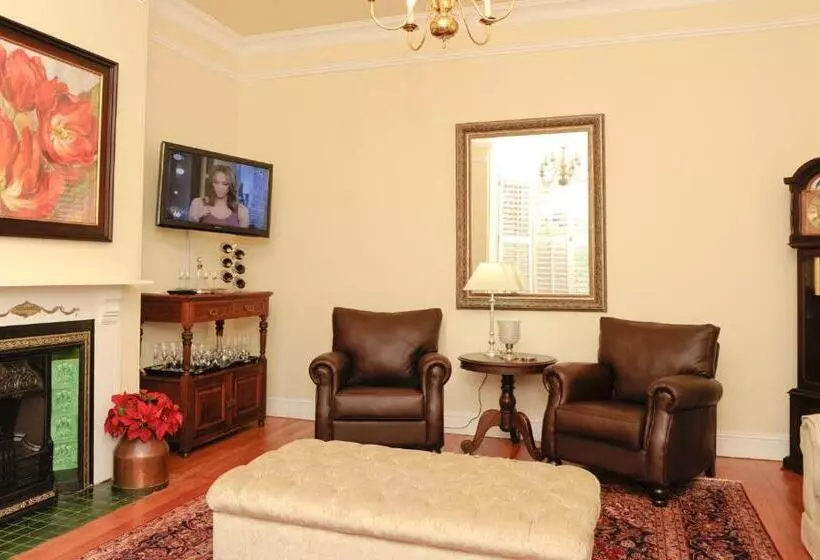 Hotelli Sica S Guest House   The Loft