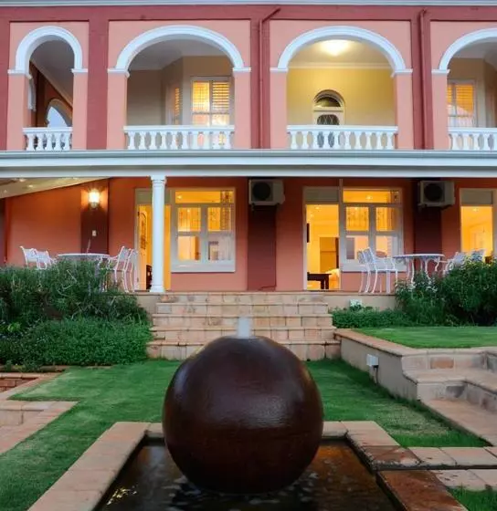 Hotelli Sica S Guest House   The Loft