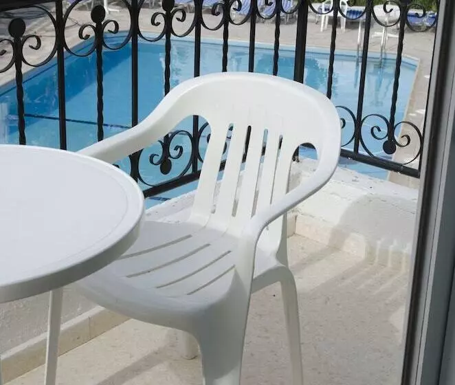 Kozis Hotel Apartments