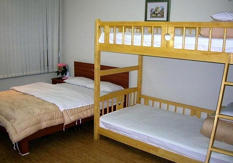 펜션 Airport Guesthouse