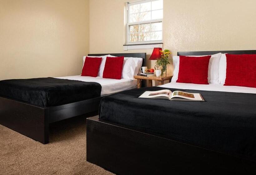 Pipestem Spa, Event Center And Mountain Chalets