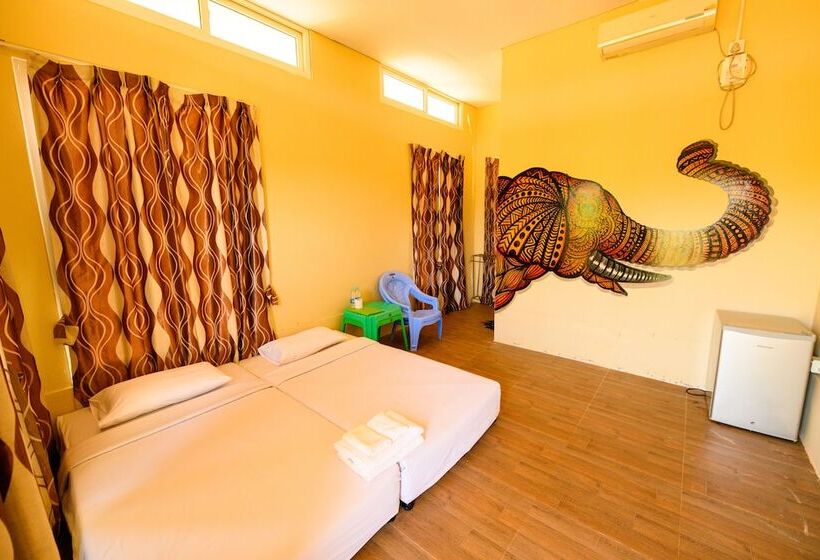 استراحتگاه Lover View Pool Bar & Bungalows