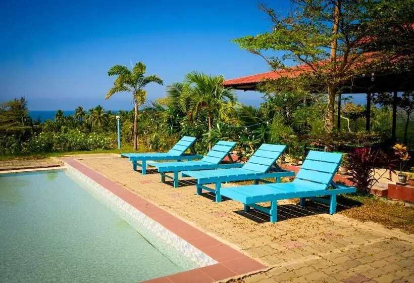 استراحتگاه Lover View Pool Bar & Bungalows