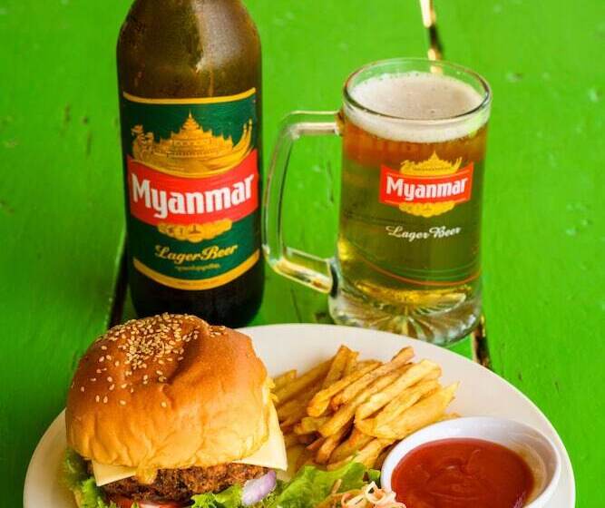 استراحتگاه Lover View Pool Bar & Bungalows