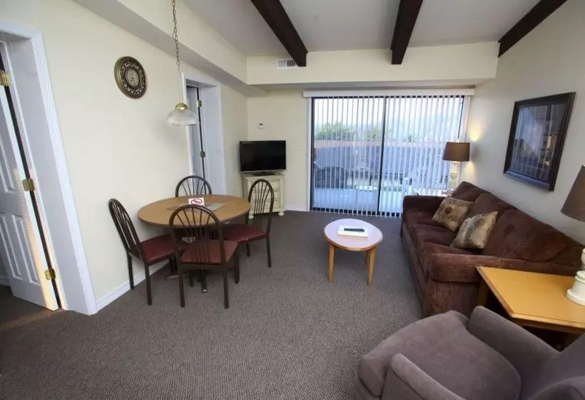 Table Rock Resorts At Kimberling Inn