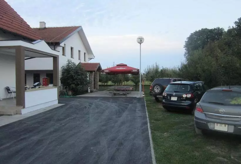 هاستل Pansion Laktaši