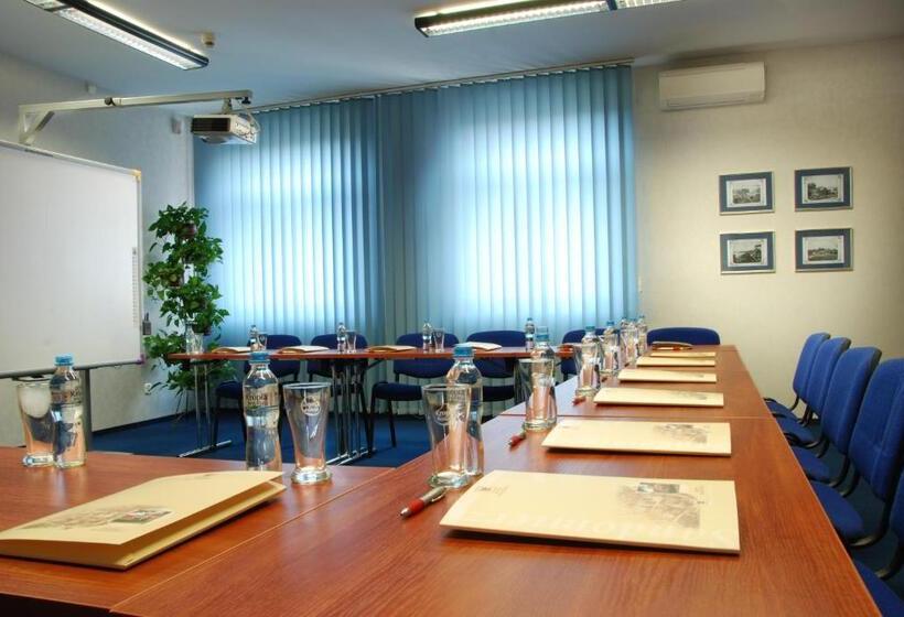 בית מלון כפרי Basztowy