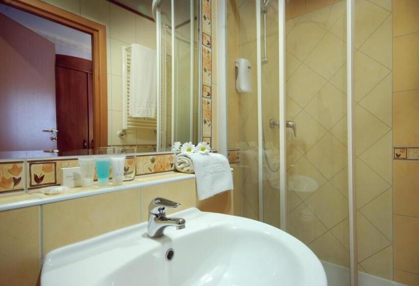 בית מלון כפרי Basztowy