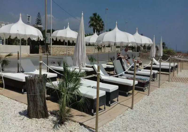 Hotelli Calabernardo Sul Mare