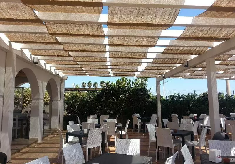 Hotelli Calabernardo Sul Mare