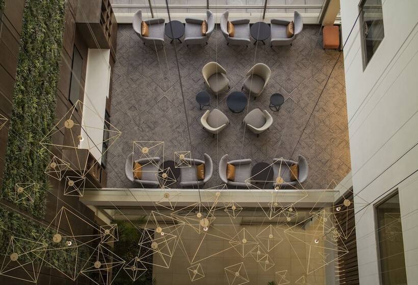 Hotel Four Points By Sheraton Nairobi Airport