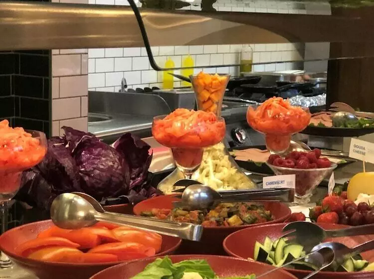 ホテル Four Points By Sheraton Nairobi Airport