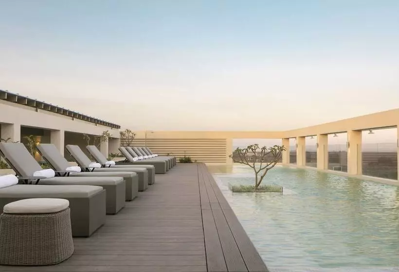 ホテル Four Points By Sheraton Nairobi Airport