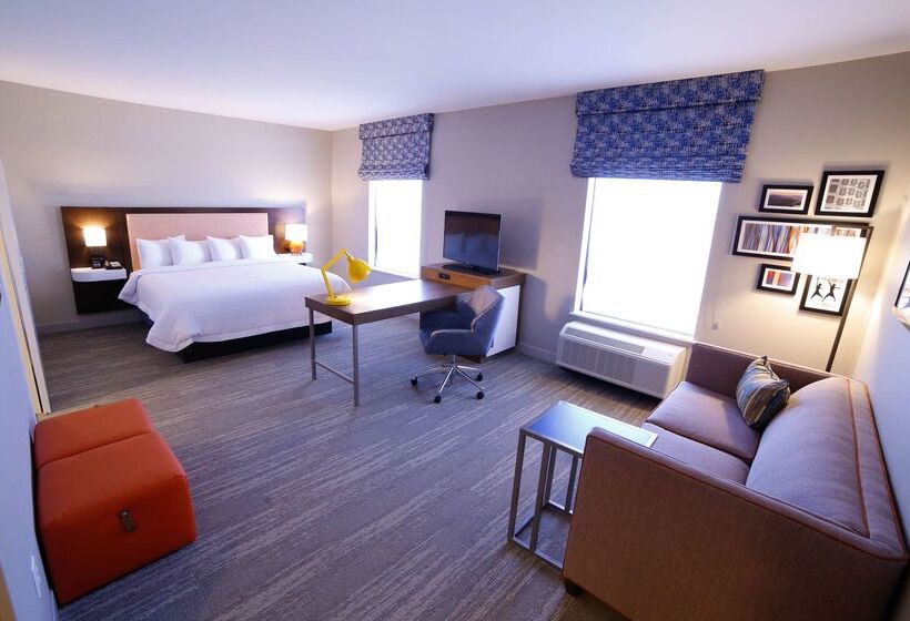 فندق Hampton Inn & Suites Forest City