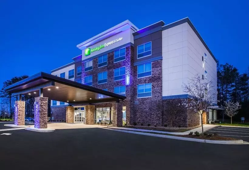 Hotelli Holiday Inn Express & Suites Atlanta N   Woodstock, An Ihg