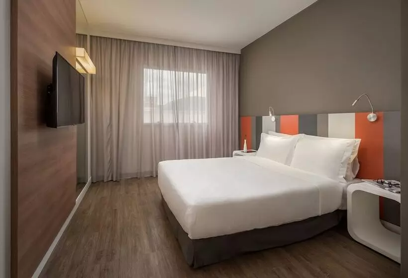 ホテル Intercity Bauru