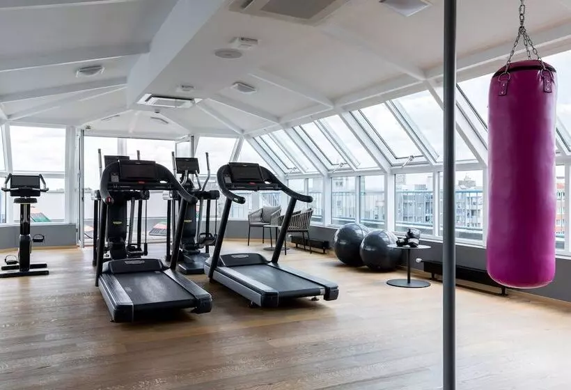 هتل Moxy Berlin Humboldthain Park