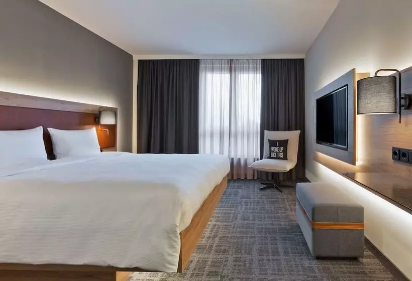 هتل Moxy Berlin Humboldthain Park