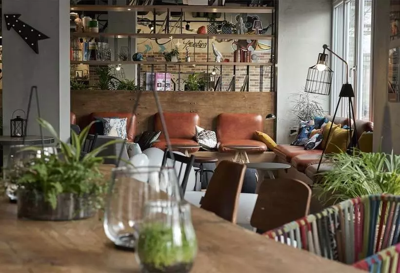 هتل Moxy Berlin Humboldthain Park