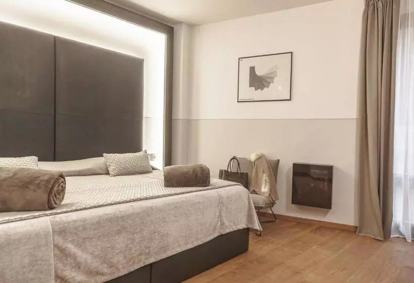 هتل Silk Art B&b